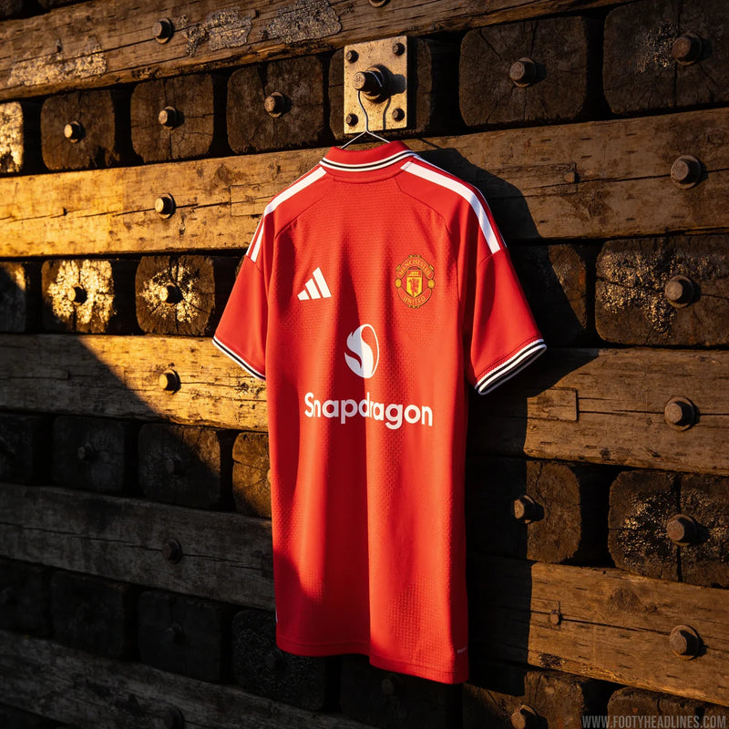 Manchester United Home 26/27 kit