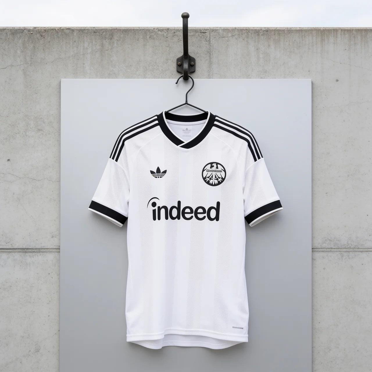 Frankfurt Away 26/27 kit